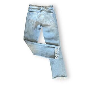 MOTHER Jeans The Insider Mid Rise Crop Step
Fray 26 Limited Addition Lightwash